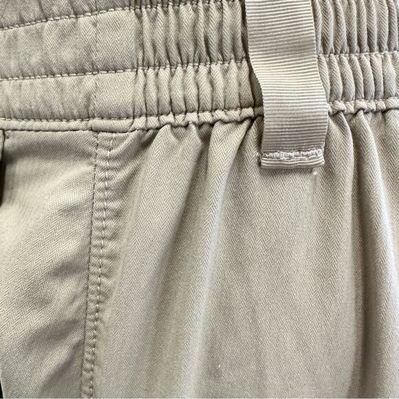 The North Face Karakash Cargo Pants in Flax Size 12 High Rise - Picture 8 of 16